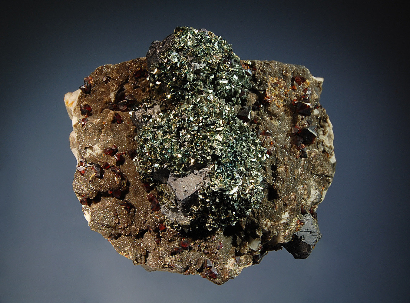 Marcasite, Galena, Sphalerite
7.5 x 6.5 cm
(Autor: Michael Shaw)