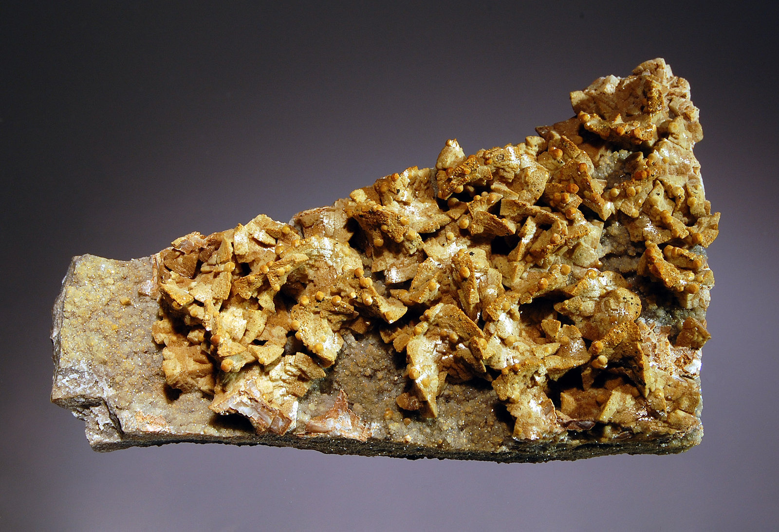 Smithsonite
6.1 x 9.5 cm
(Autor: Michael Shaw)