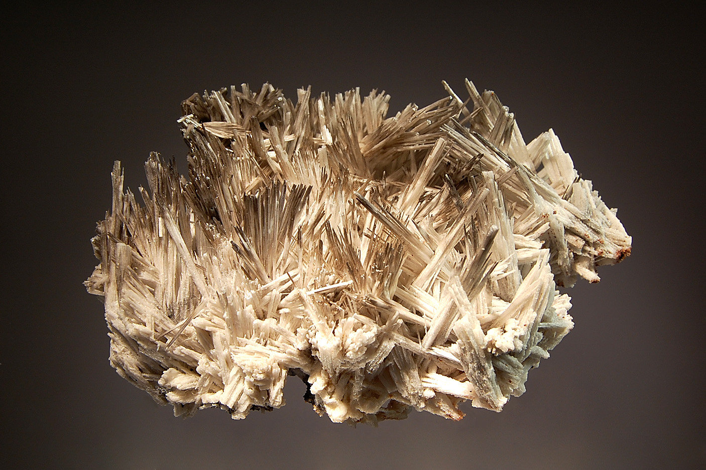 Cerussite
7.4 x 10.4 cm
(Autor: Michael Shaw)