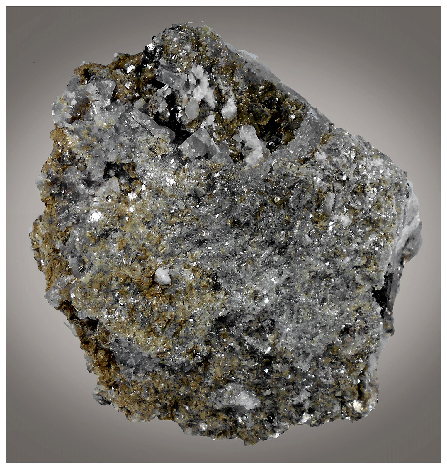 Cassiterite, Muscovite, Pyrite, Marcasite, Quartz
7 cm x 6 cm x 4 cm
(Autor: silvia)