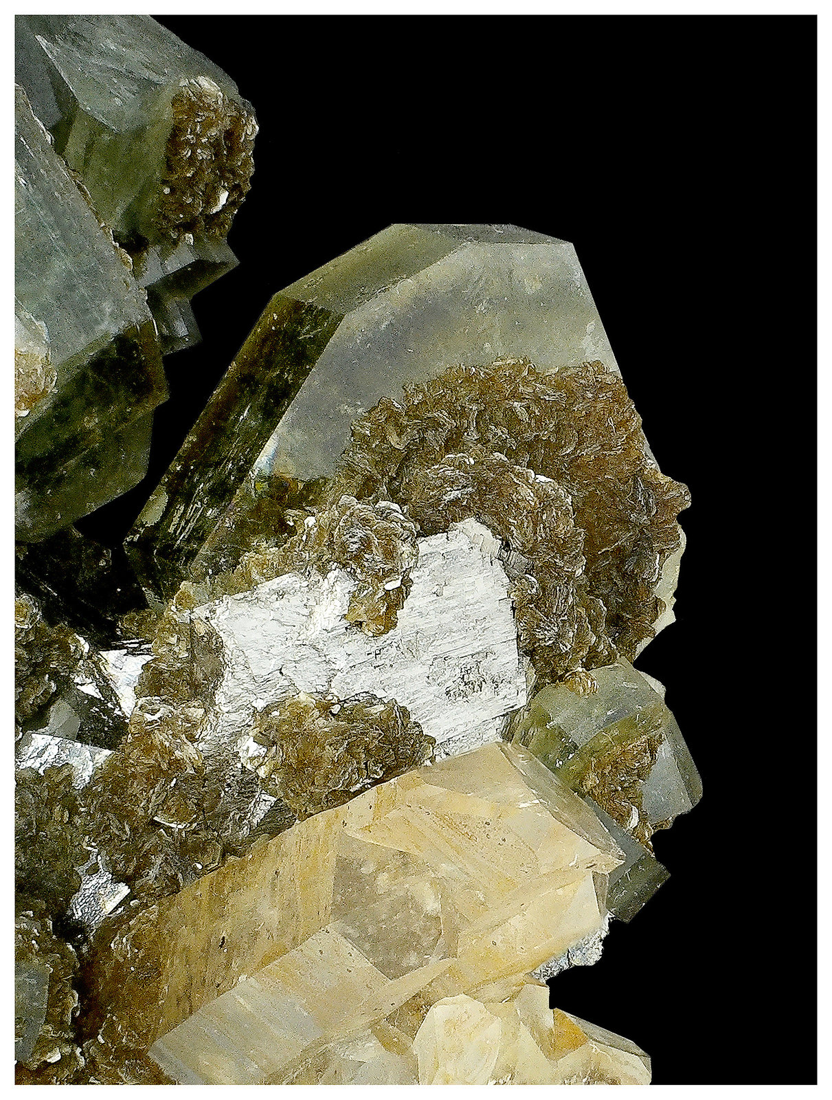 Fluorapatite, Quartz, Muscovite, Arsenopyrite
8 cm x 4 cm x 3 cm
(Autor: silvia)