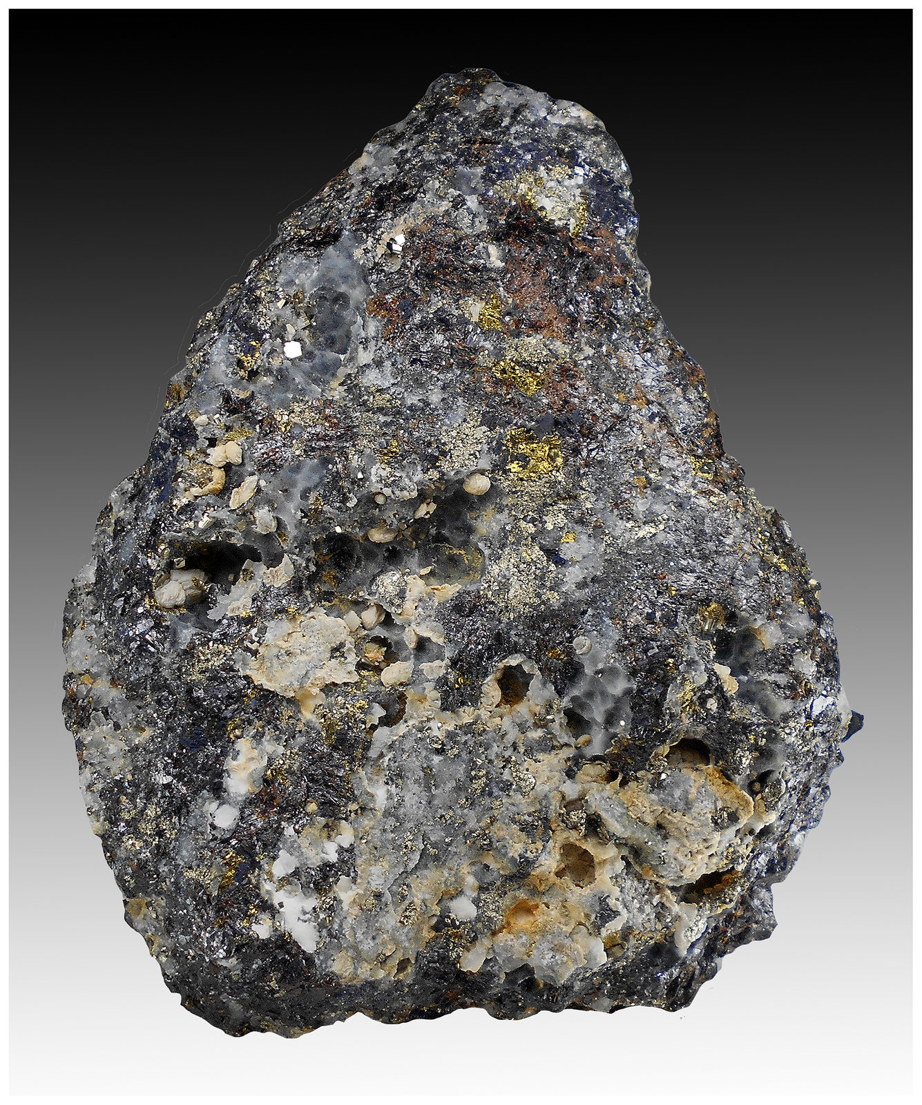 Tetrahedrite, Pyrite, Quartz, Sphalerite
15 cm x 12 cm x 5 cm
(Autor: silvia)