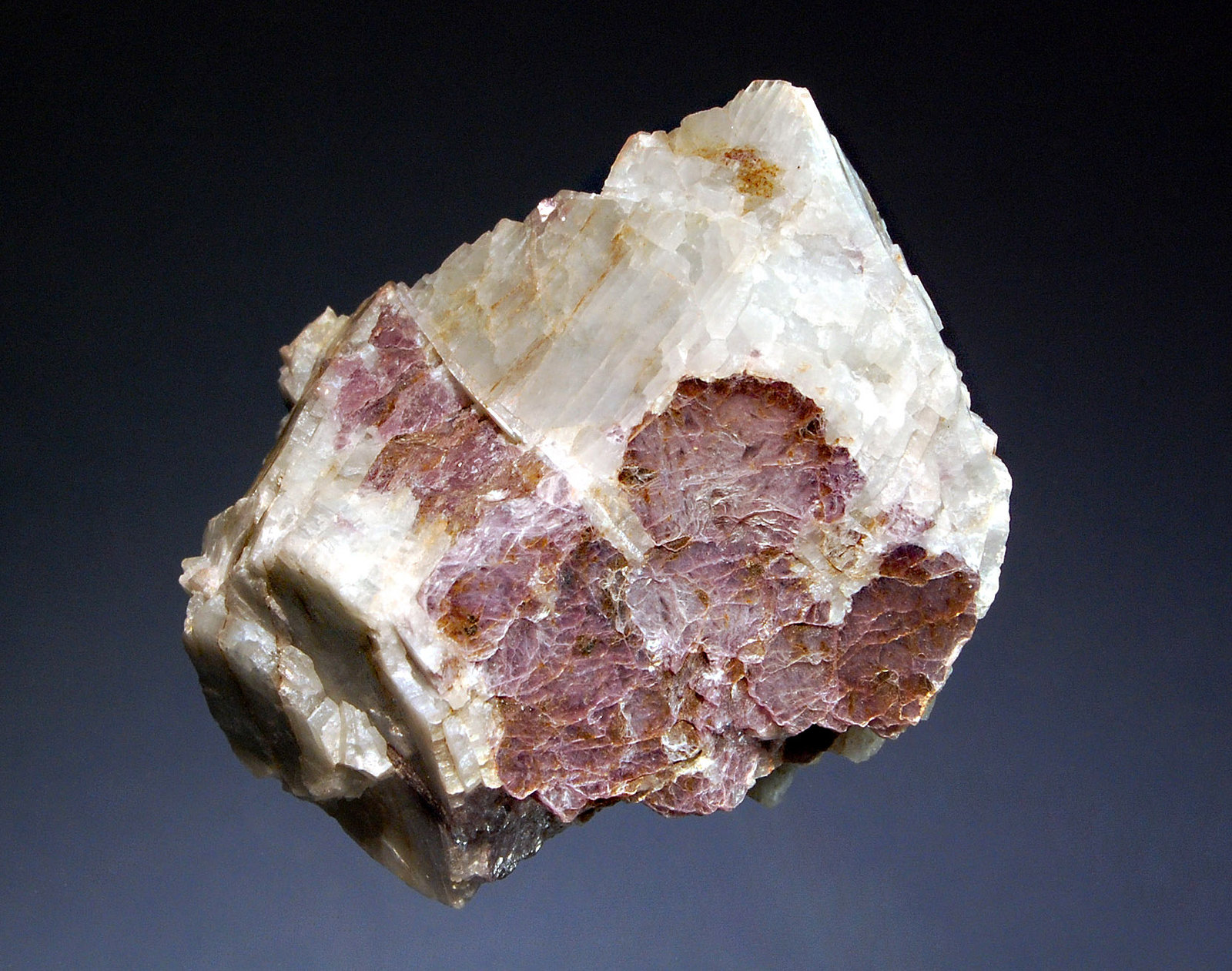 lepidolite (Polylithionite-Trilithionite Series)
4.5 x 5.8 cm
(Autor: Michael Shaw)
