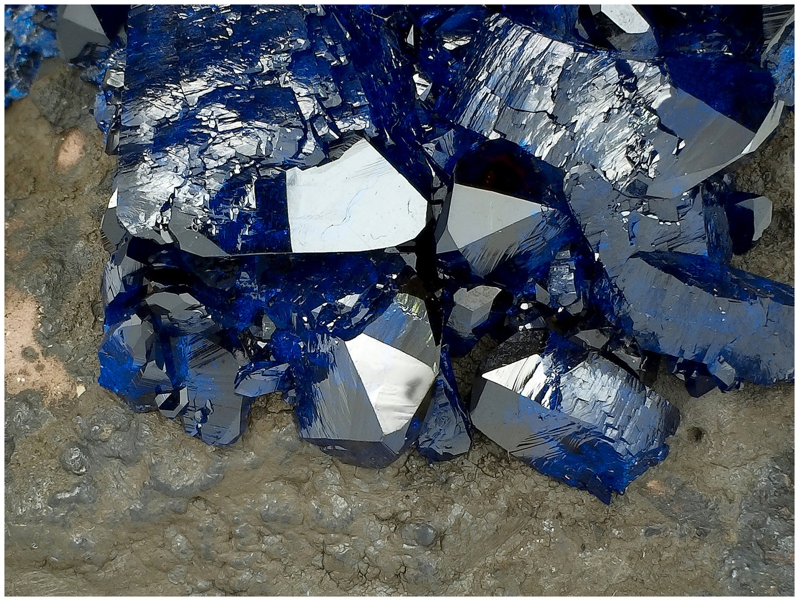 Azurite
8 cm x 6 cm x 5 cm
(Autor: silvia)