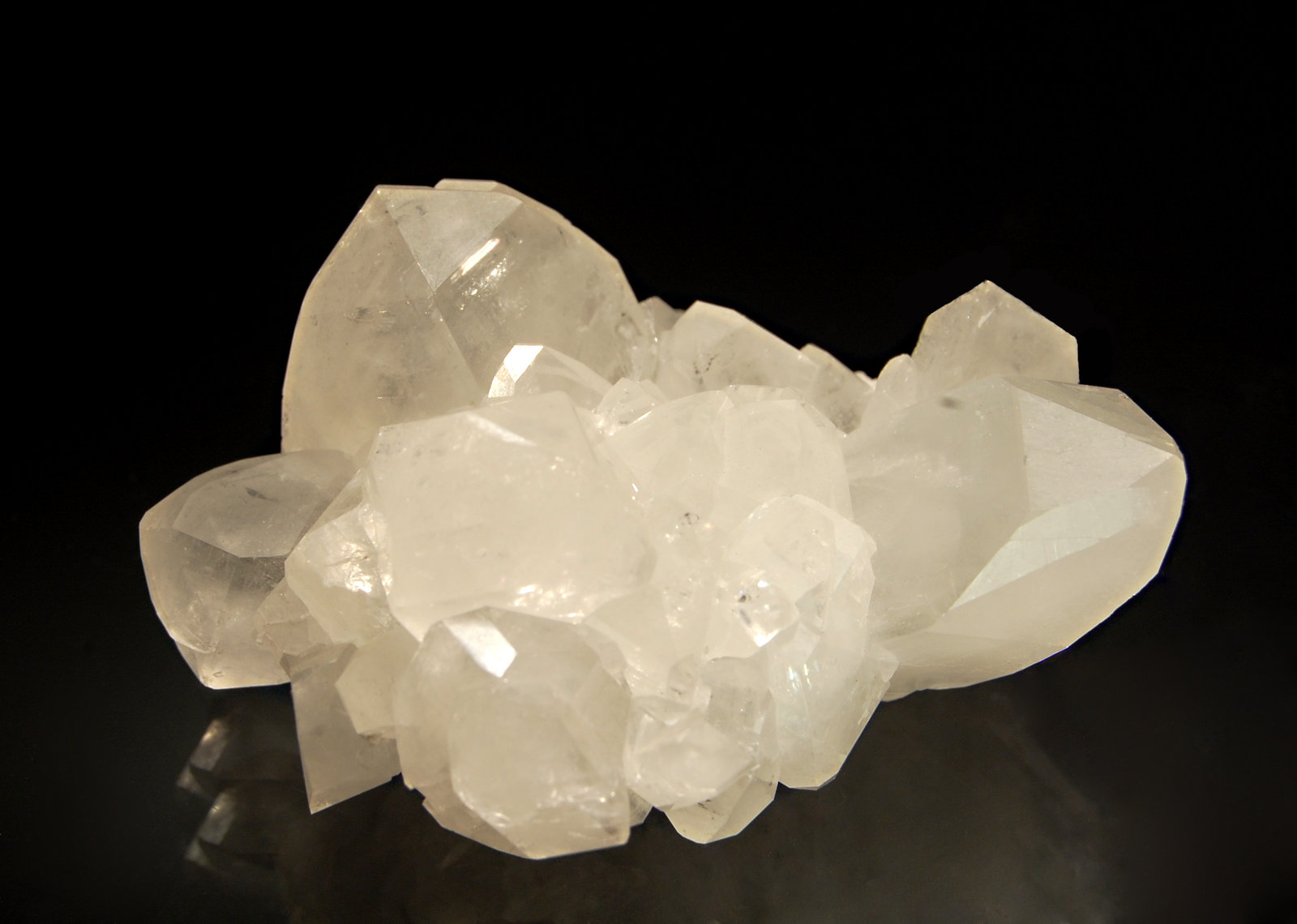 Colemanite
4.3 x 5.5 cm
(Autor: Michael Shaw)