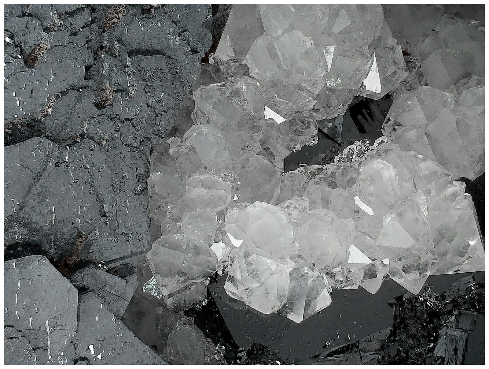 Galena, Quartz, Sphalerite
15 cm x 13 cm x 7 cm
(Autor: silvia)