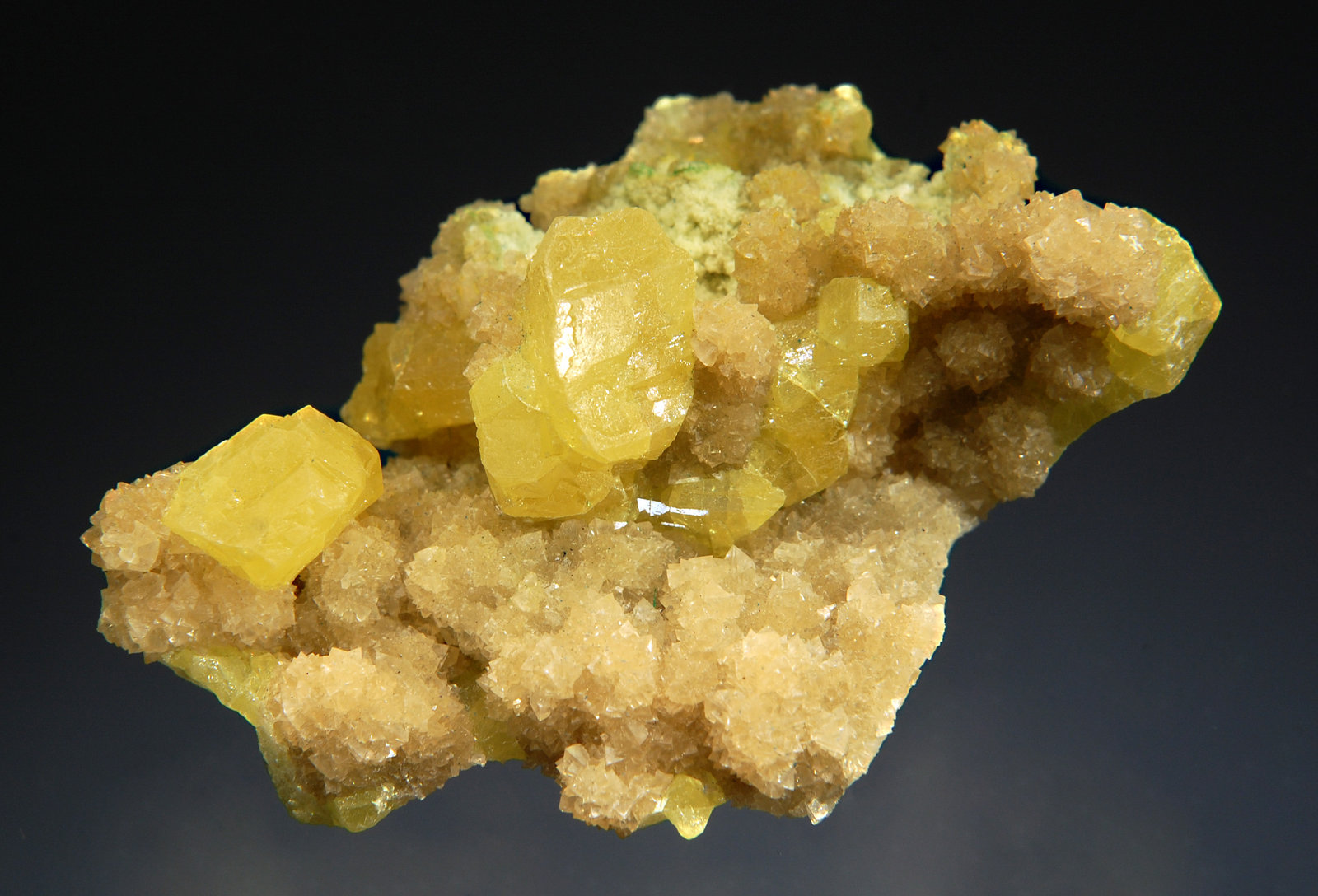 Sulphur
5.0 x 7.0 cm
(Autor: Michael Shaw)