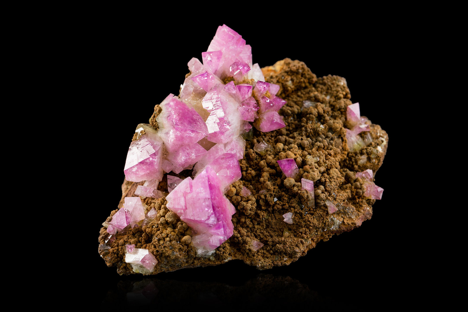 Adamite
8,5	x	6,0	x	5,0	cm
(Autor: MIM Museum)
