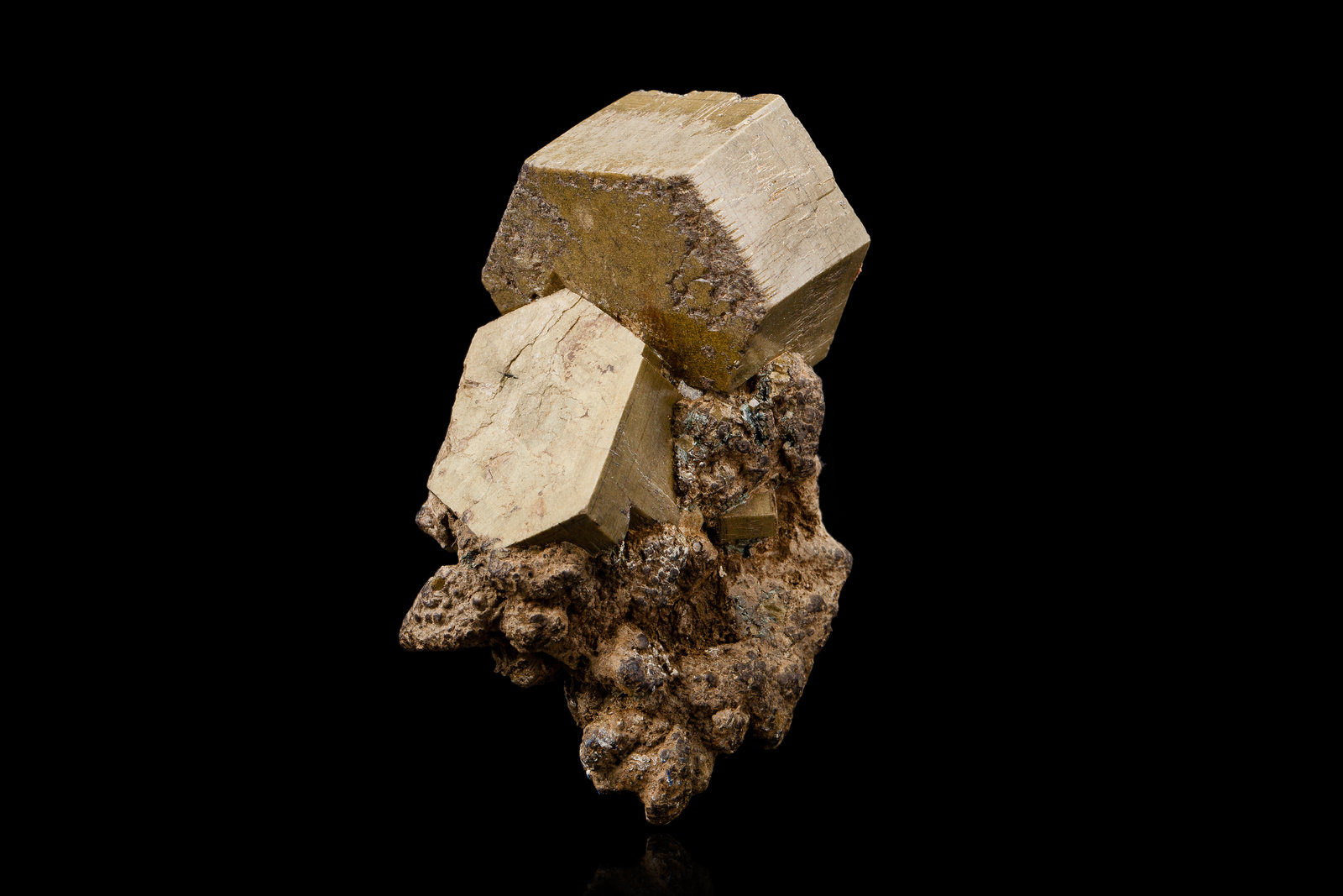 Pyrosmalite
4,0	x	7,0	x	4,0	cm
(Autor: MIM Museum)