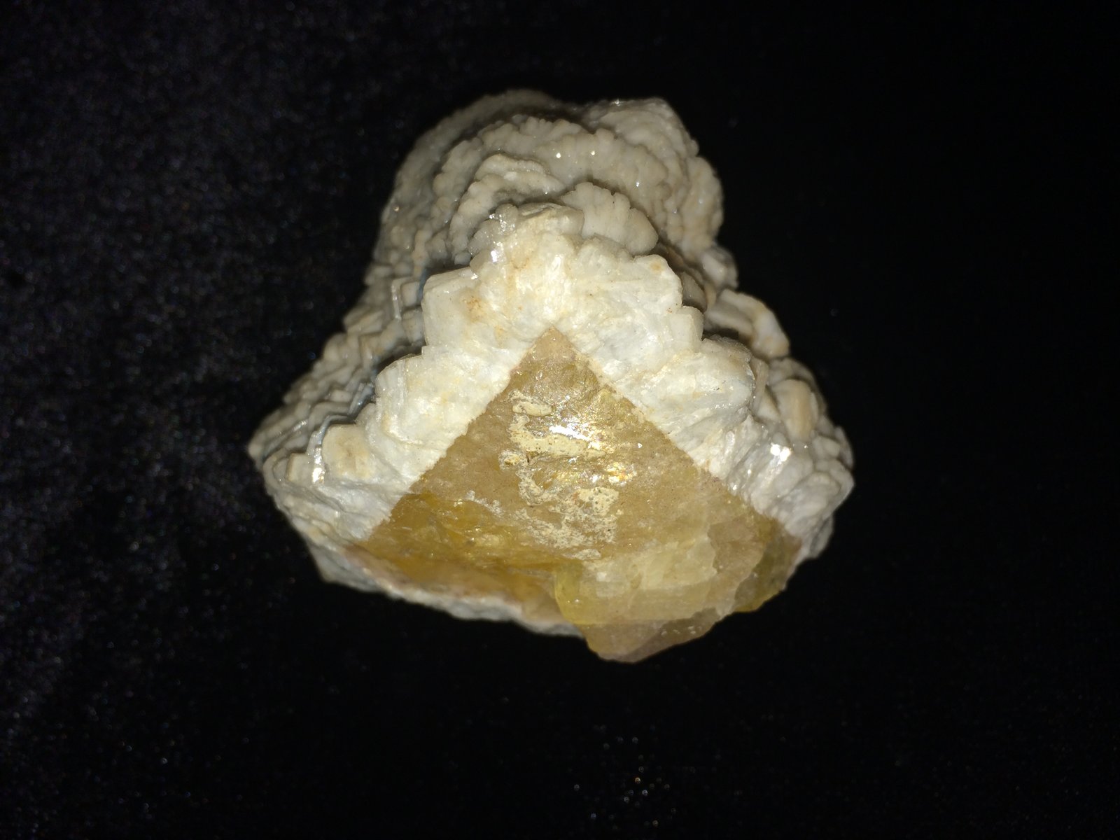 Barite, Fluorite
63 mm x 63 mm x 58 mm
(Autor: Robert Seitz)