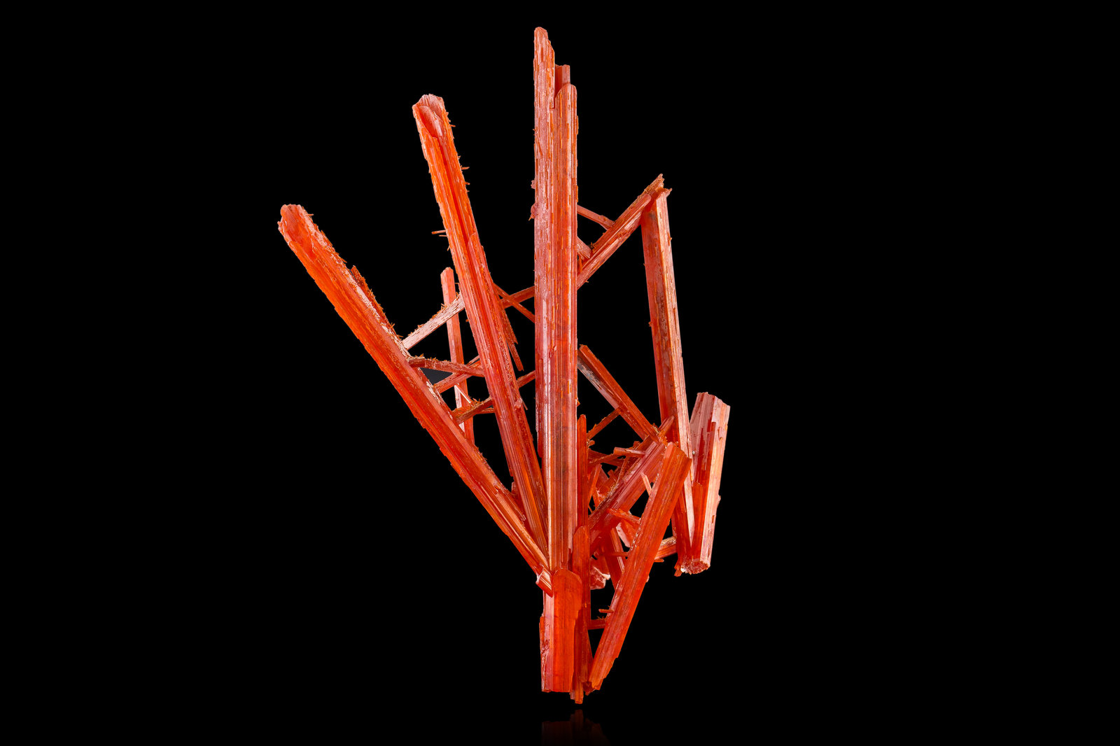Crocoite
14,0	x	9,5	x	6,0	cm
(Autor: MIM Museum)