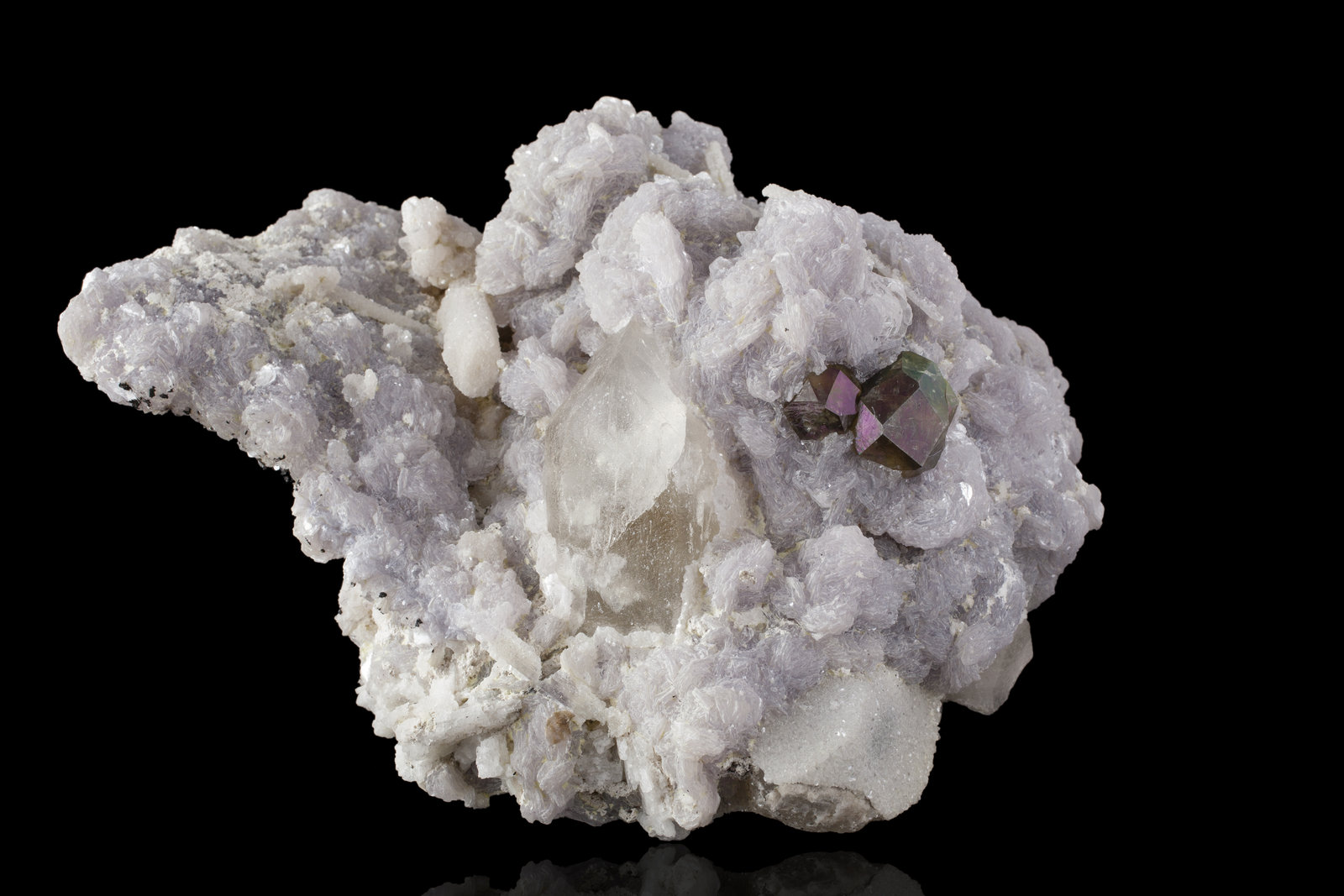 Microlite on Albite, Quartz and Lepidolite
9,5	x	18,0	x	15,0	cm
(Autor: MIM Museum)