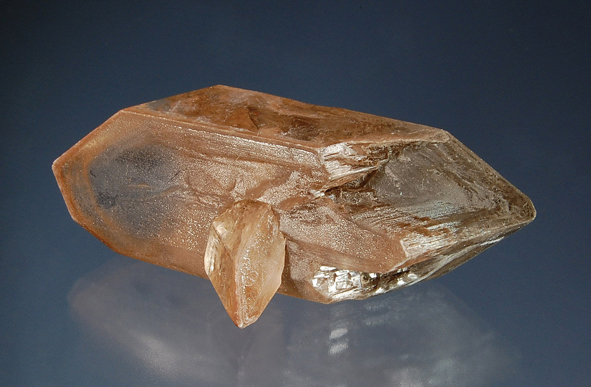 Gypsum
1.5 x 5 cm
(Autor: Michael Shaw)