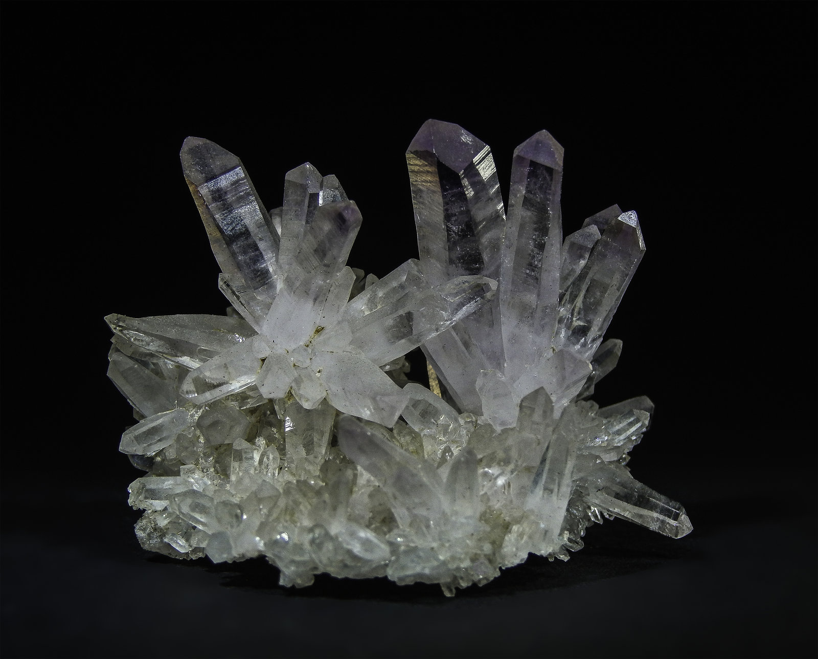 Quartz
42 x 30 x 32 mm
(Autor: Rob Schnerr)
