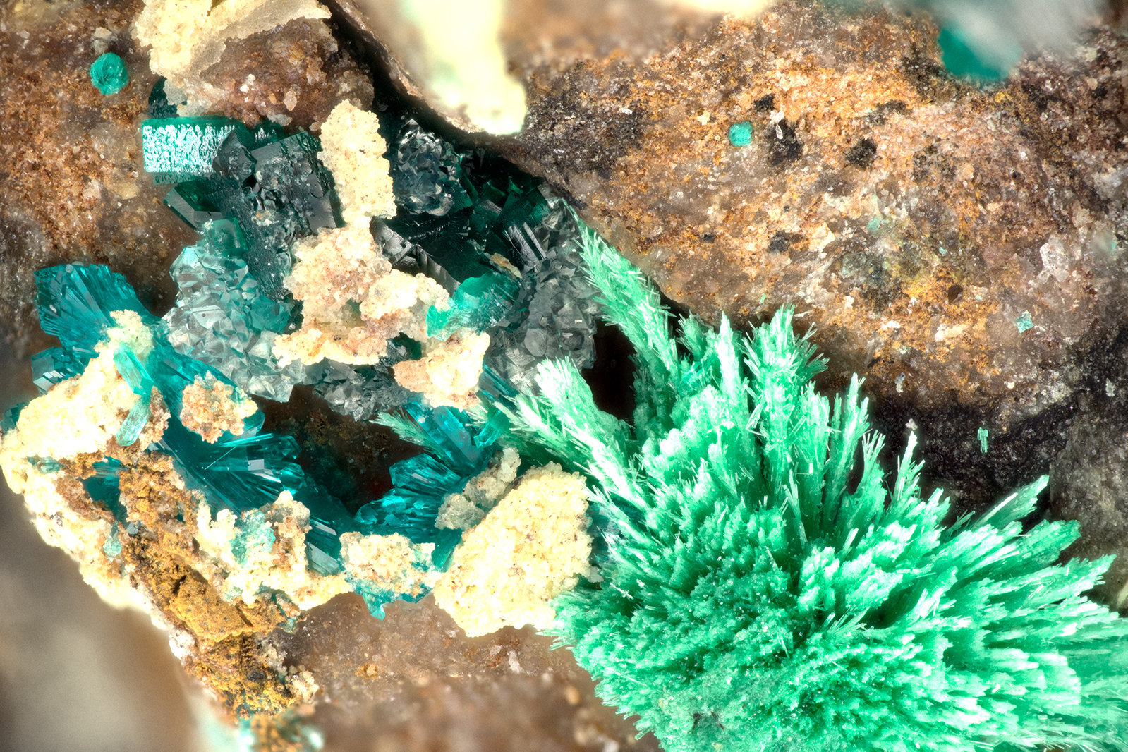 Pseudomalachite, <br />{LOCALITAT}