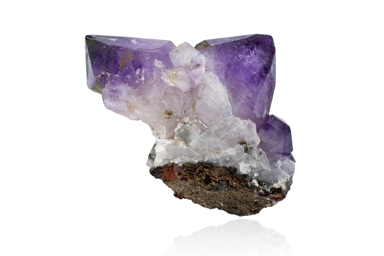 Quartz (variety amethyst)
9,5	x	3,5	x	7,5	cm
(Autor: MIM Museum)