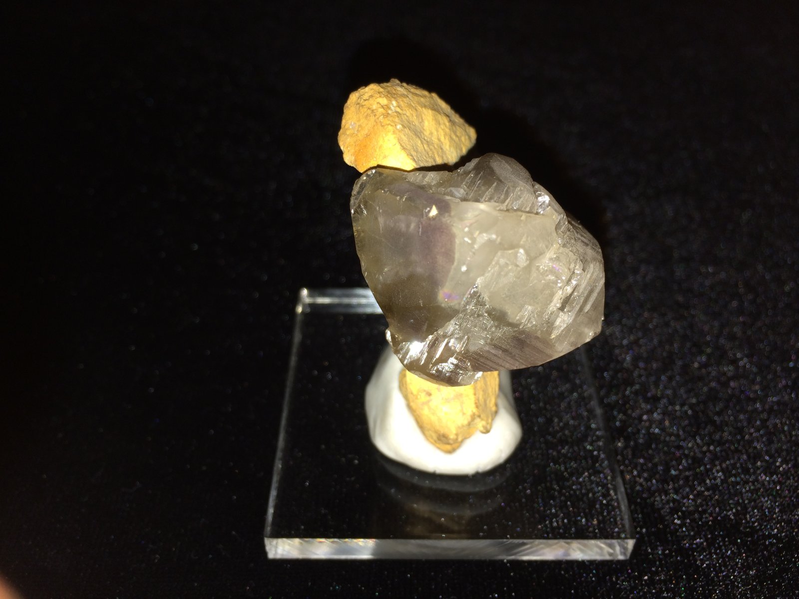 Cerussite
50 mm x 38 mm x 35 mm
(Autor: Robert Seitz)