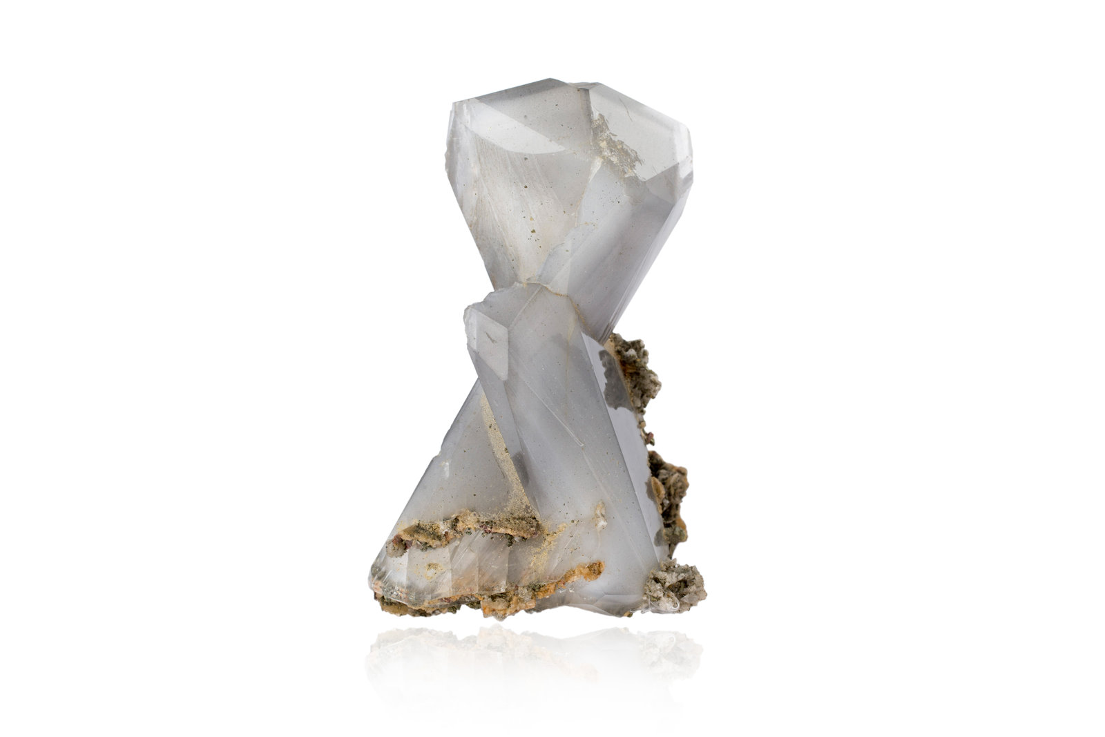 Whewellite
4,5	x	3,0	x	6,5	cm
(Autor: MIM Museum)