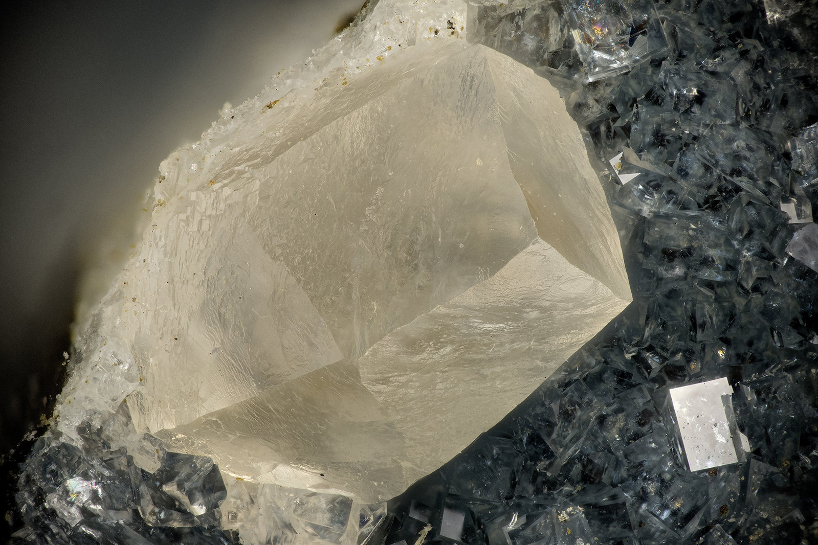 Calcite
FOV = 4.7 mm
(Autor: Doug)