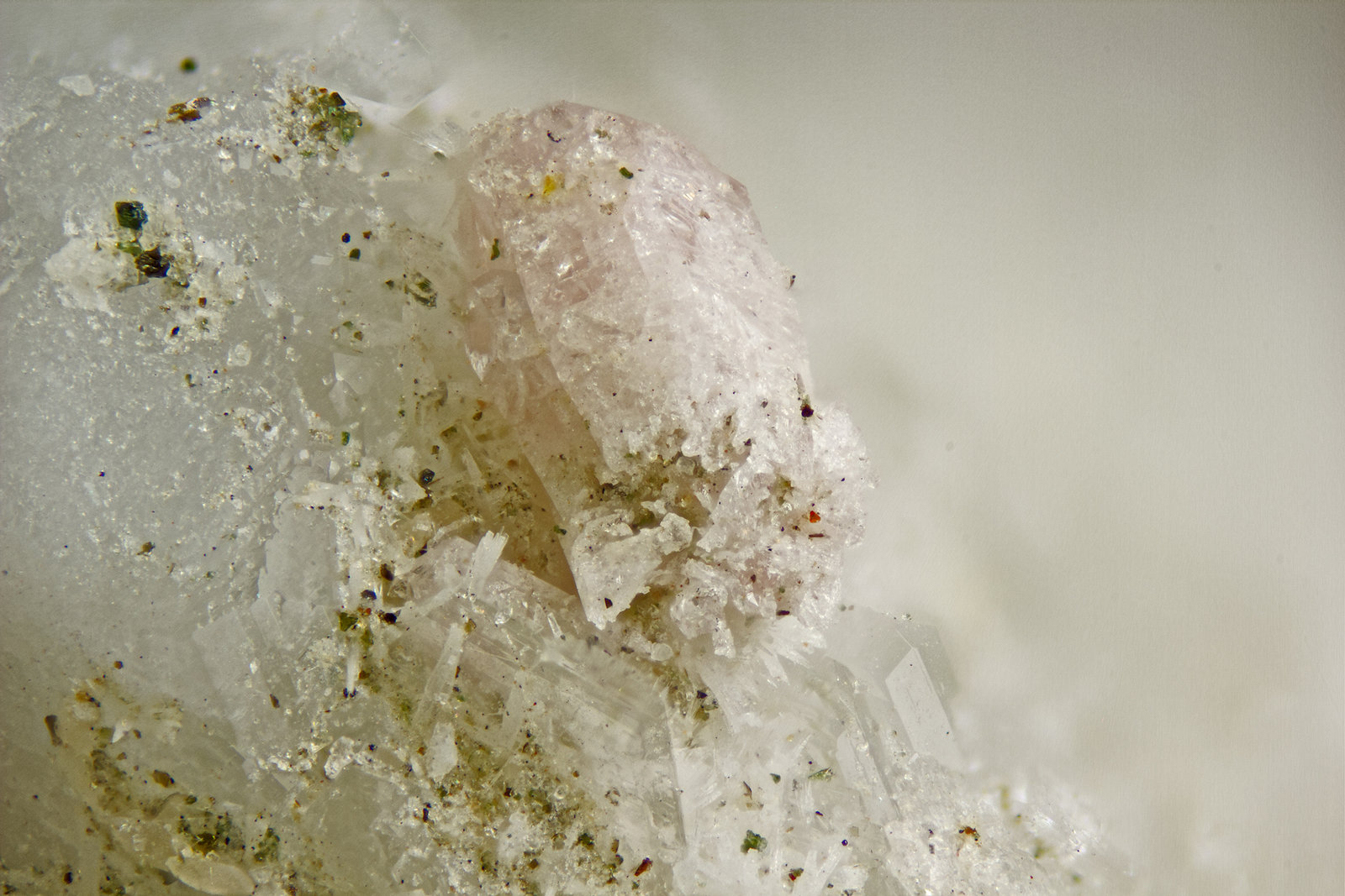 Stillwellite-(Ce)
FOV = 2mm
(Autor: Doug)