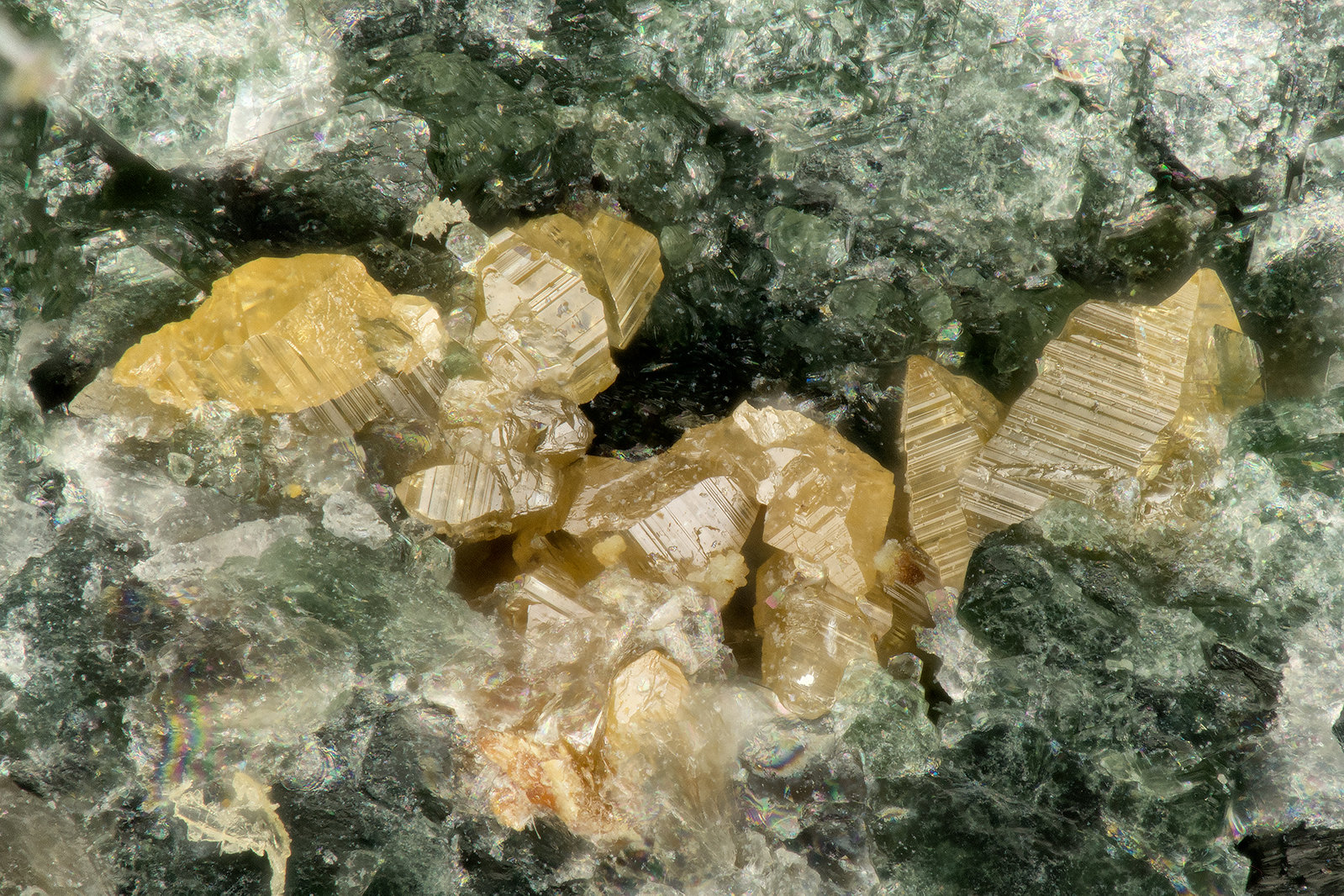 Anatase
FOV = 1.3 mm
(Autor: Doug)