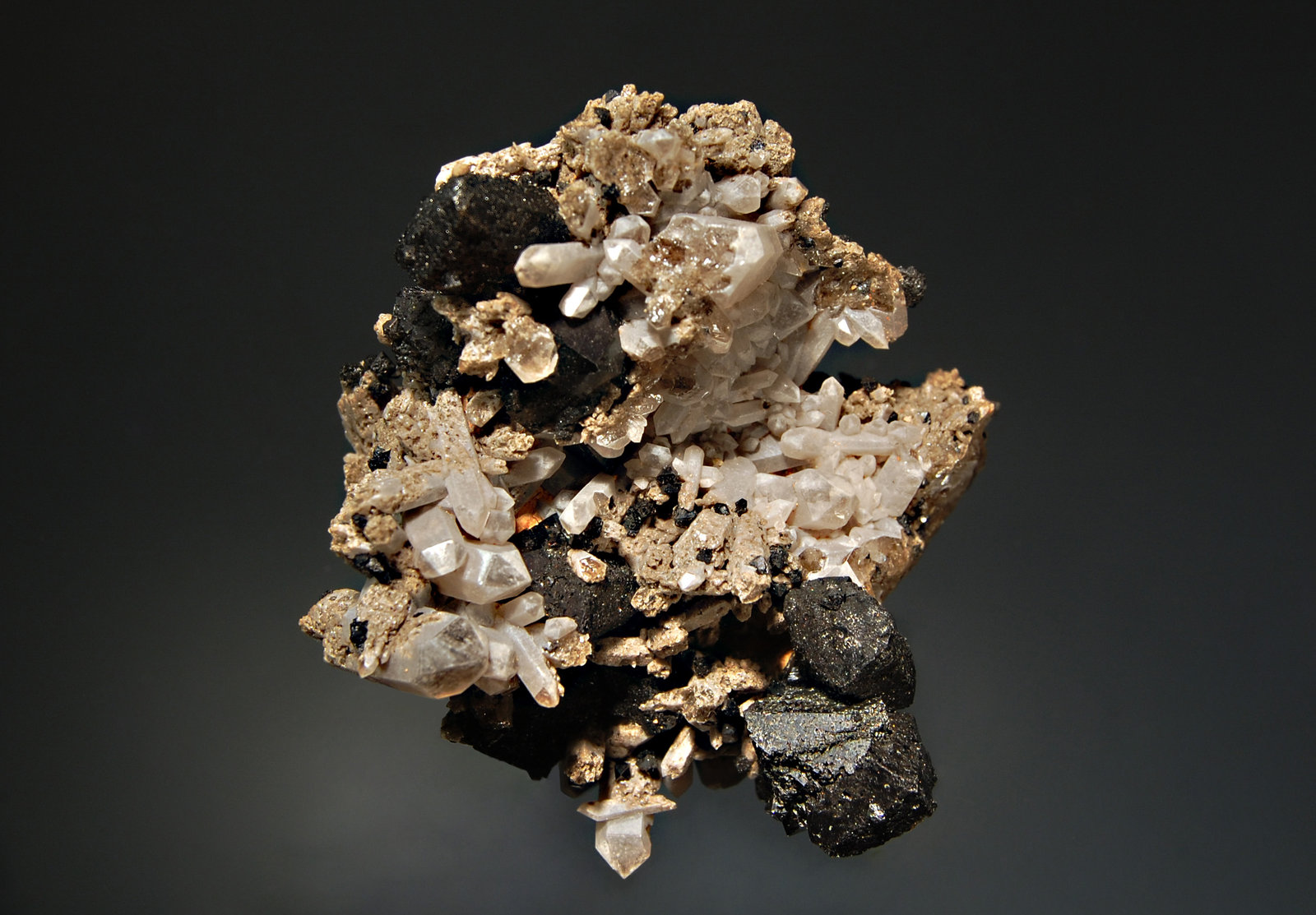 Brookite
5.0 x 5.3 cm
(Autor: Michael Shaw)