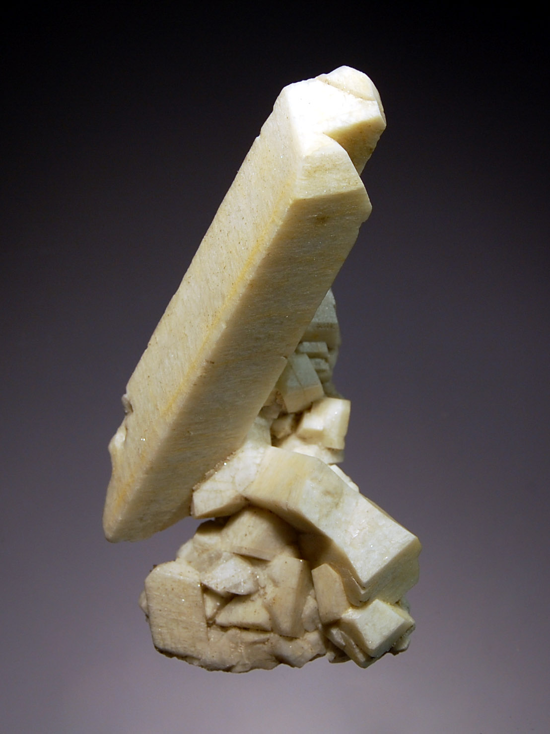 Orthoclase
4.9 x 7.8 cm
(Autor: Michael Shaw)