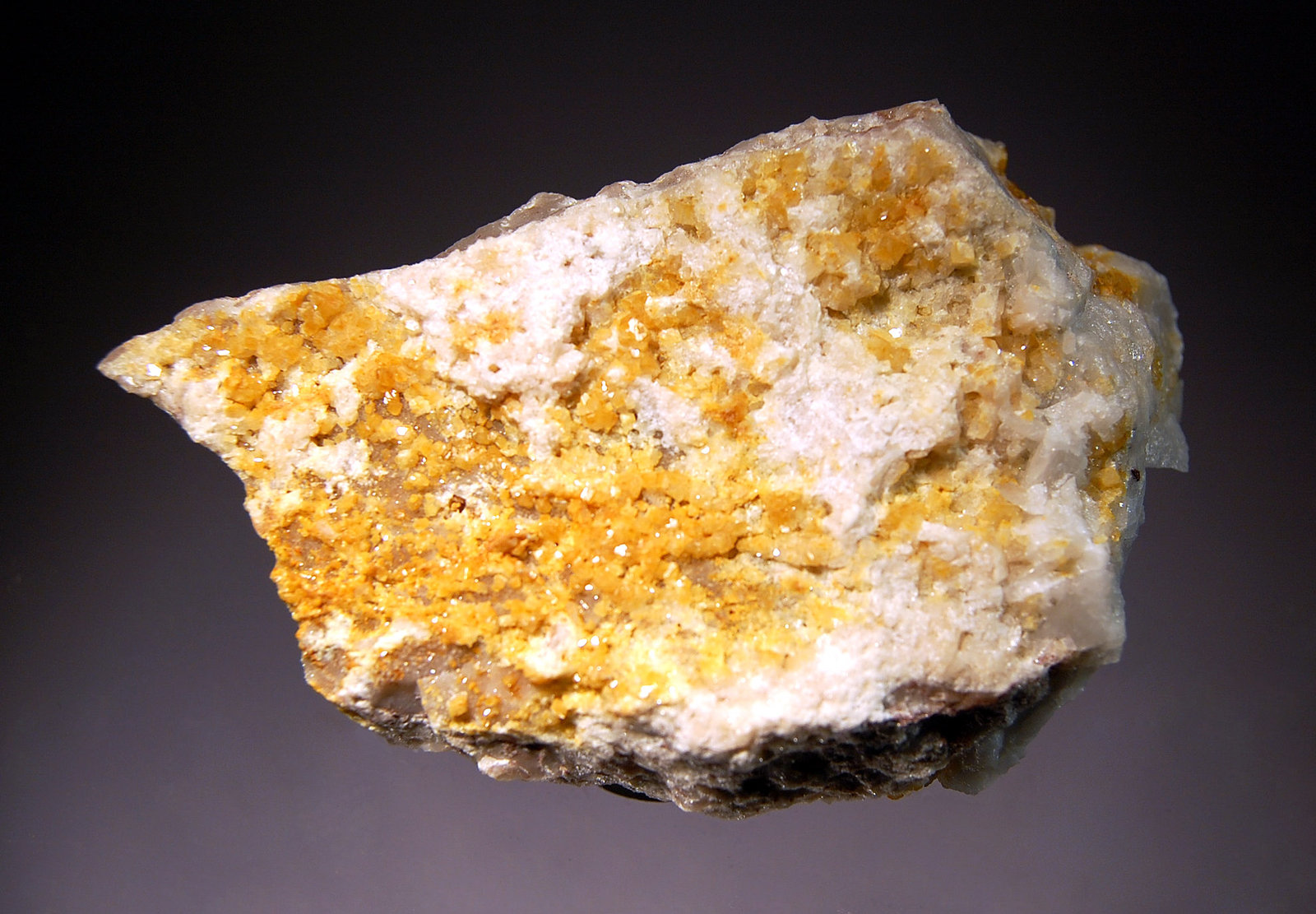 Woodhouseite
4.5 x 7.7 cm
(Autor: Michael Shaw)