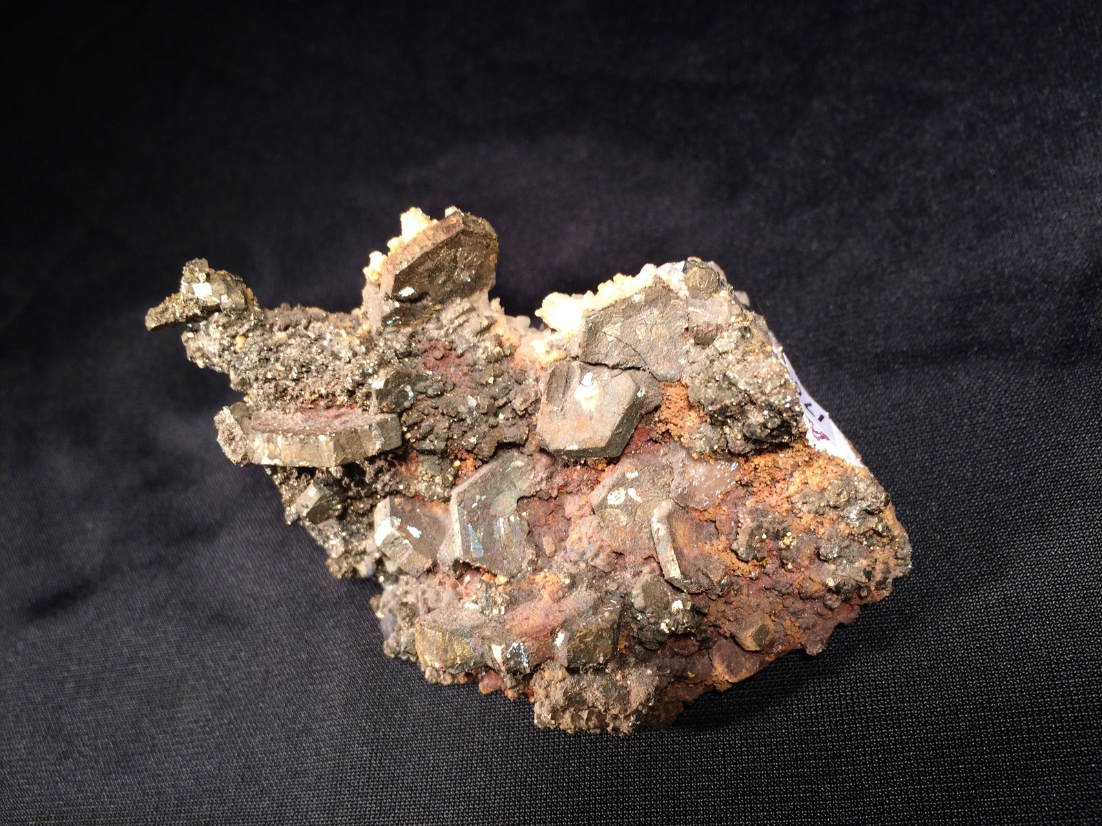 Marcasite
70 mm x 50 mm x 50 mm
(Autor: Robert Seitz)