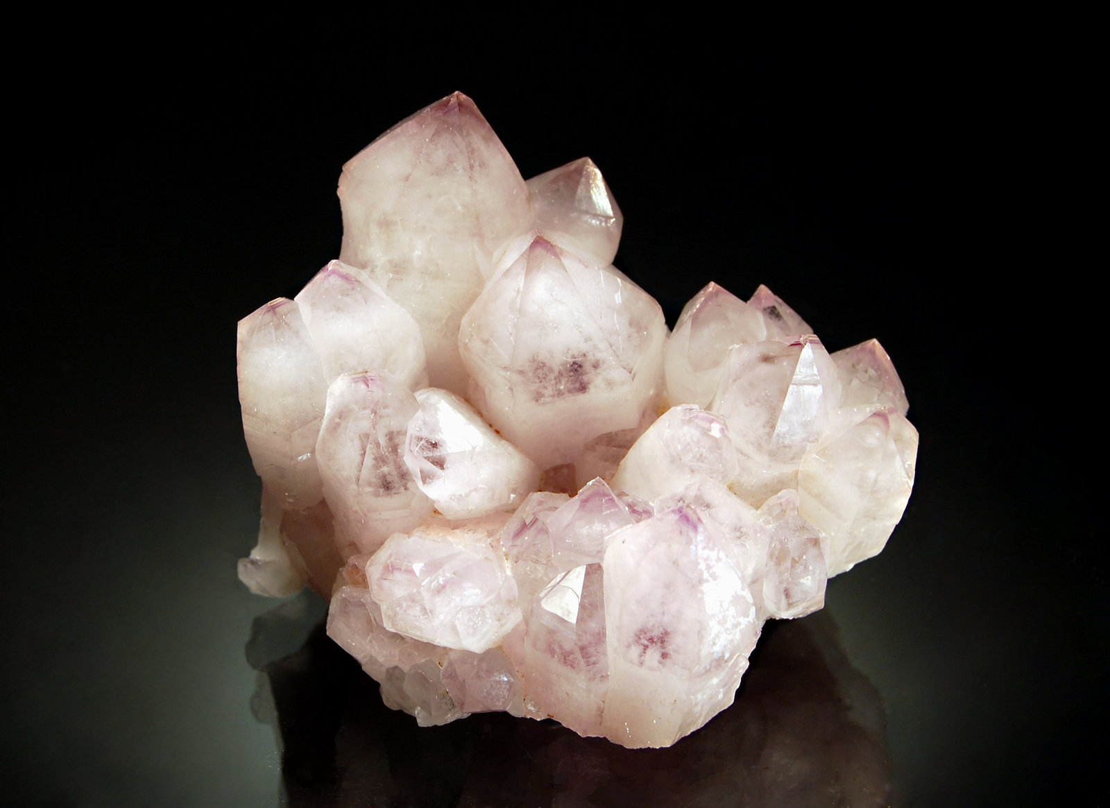 Quartz variety amethyst
4.1 x 5.5 cm
(Autor: Michael Shaw)