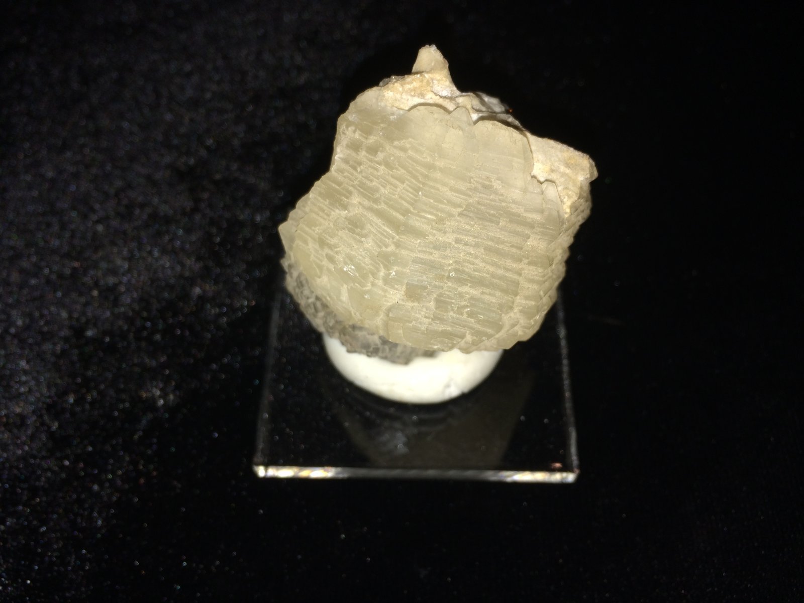 Witherite
45 mm X 45 mm X 40 mm
(Autor: Robert Seitz)