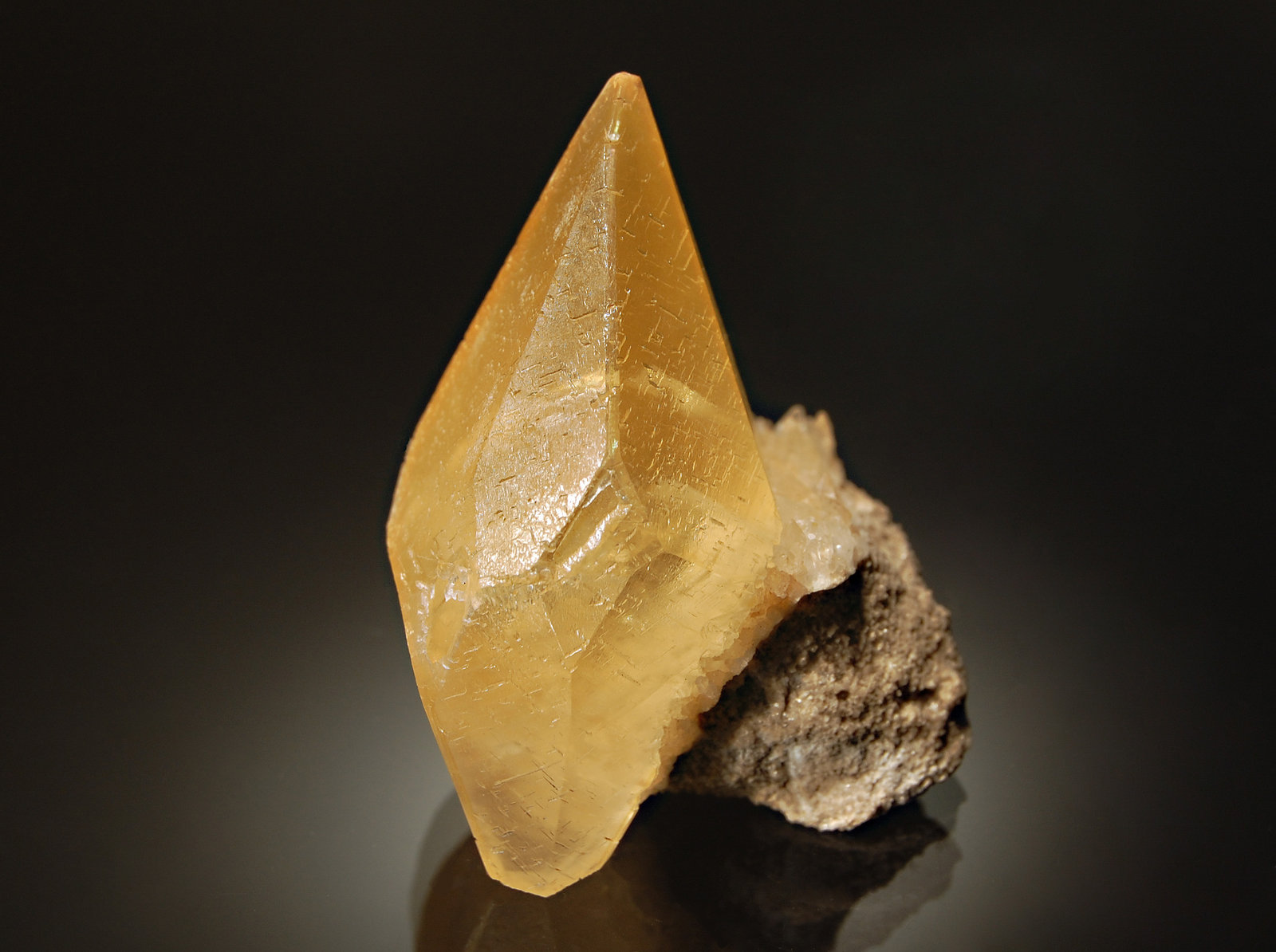 Calcite
4.3 x 5.5 cm
(Autor: Michael Shaw)