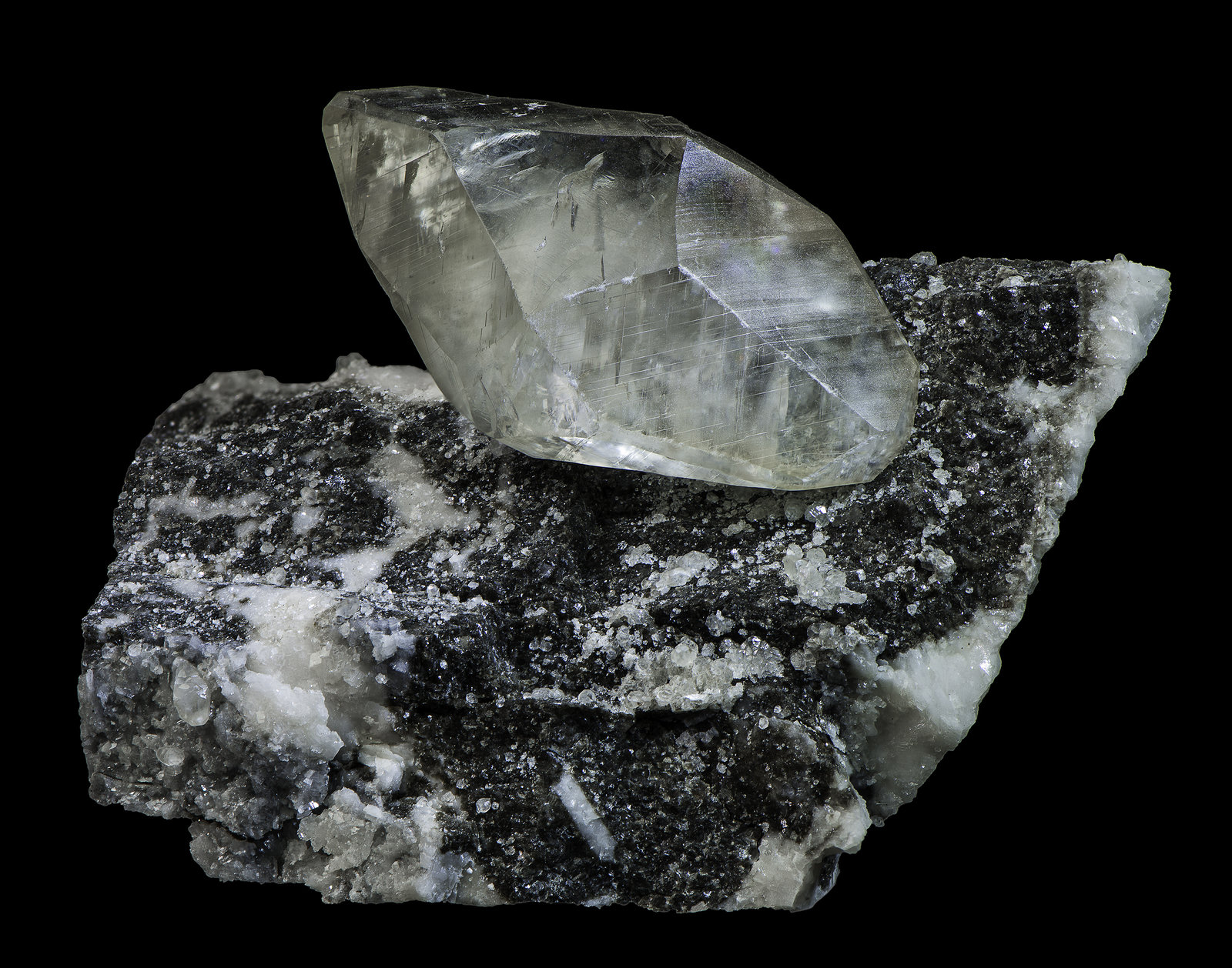 Calcite
65 x 45 x 50 mm
(Autor: Rob Schnerr)