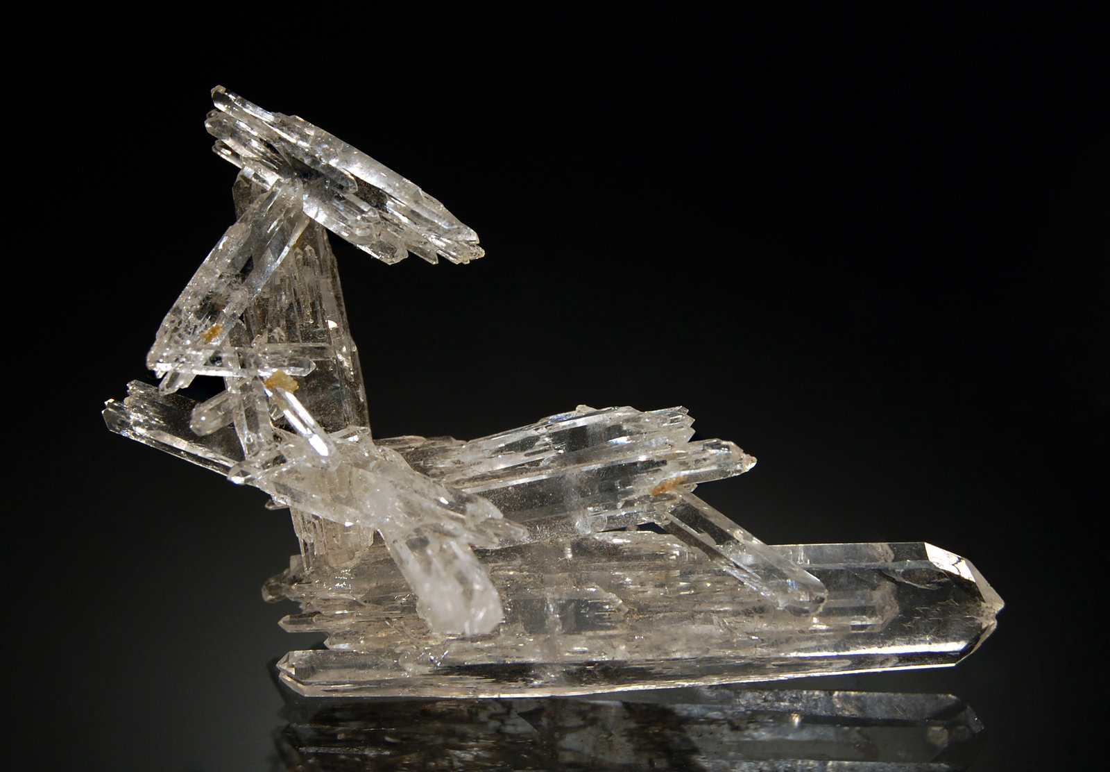 Quartz
3.7 x 5.2 cm
(Autor: Michael Shaw)