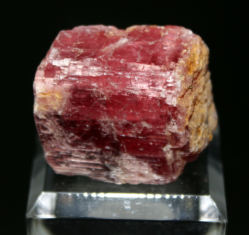 Rhodochrosite
3.3 x 2.8 cm
(Autor: Don Lum)
