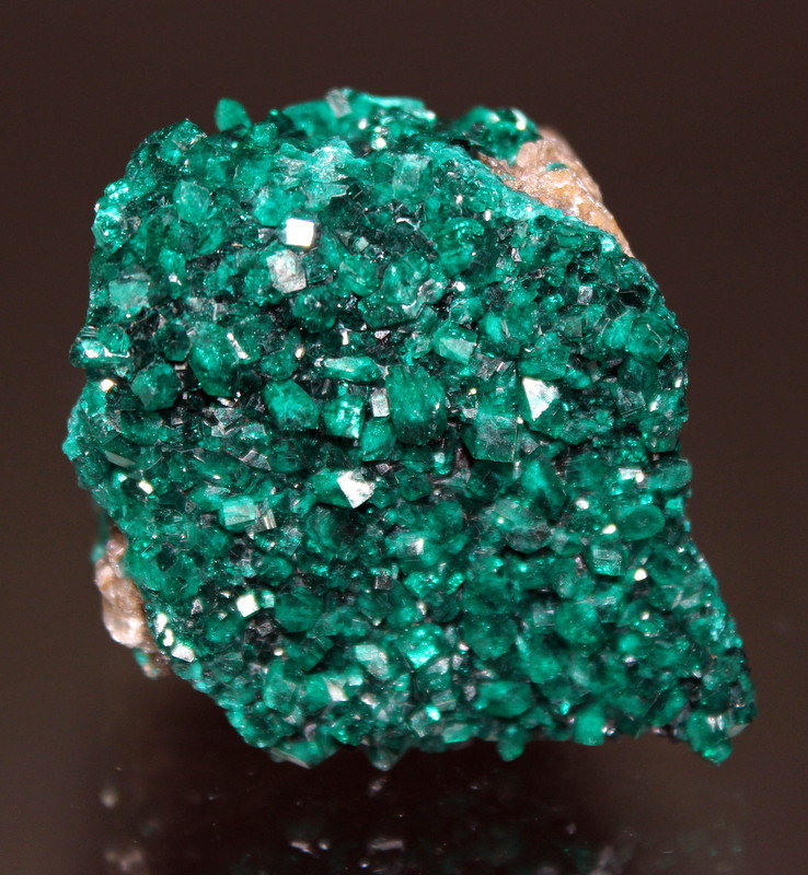 Dioptase
6.3 x 5.5 cm
(Autor: Don Lum)