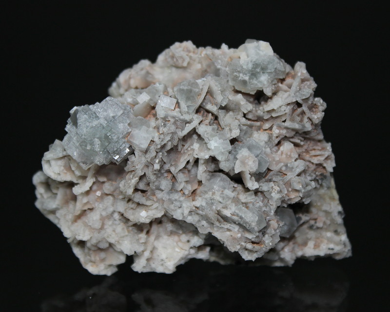 Fluorite, Quartz
7.8 x 6.7 cm
(Autor: Don Lum)