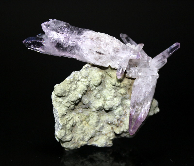 Quartz (variety amethyst)
7.0 x 6.7 cm
(Autor: Don Lum)