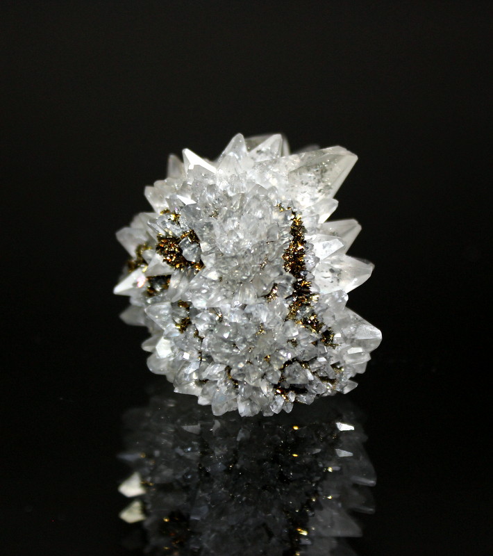 Calcite, Marcasite
4.7 x 3.5 cm
(Autor: Don Lum)