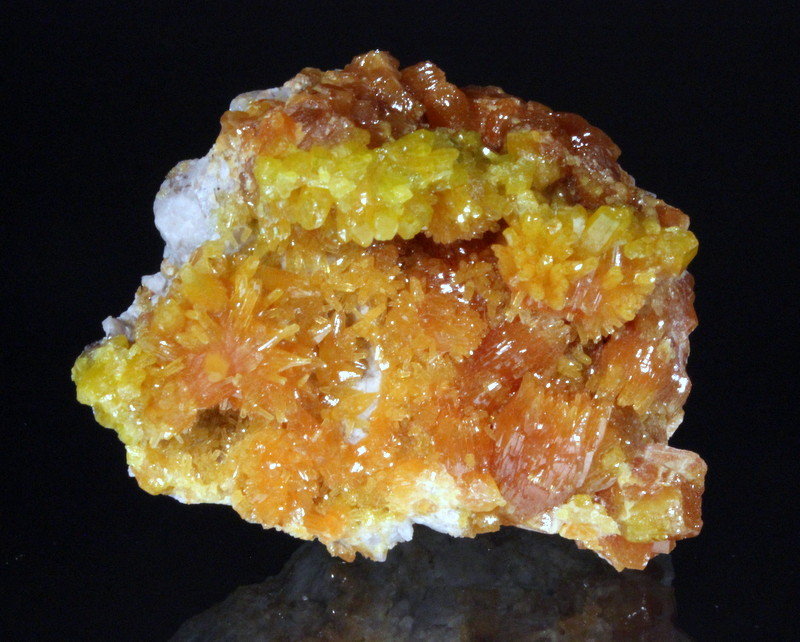 Pyromorphite
7.0 x 5.5 x 4.0 cm
(Autor: Don Lum)