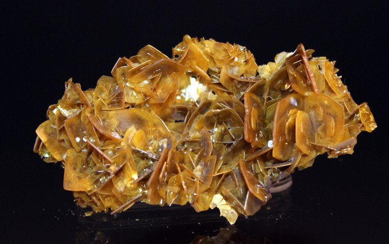 Wulfenite
7.3 x 4.0 x 1.5 cm
(Autor: Don Lum)