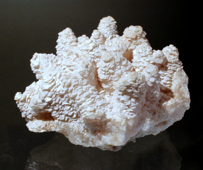 Benstonite, Calcite
11.0 x 10.0 x 6.0 cm
(Autor: Don Lum)