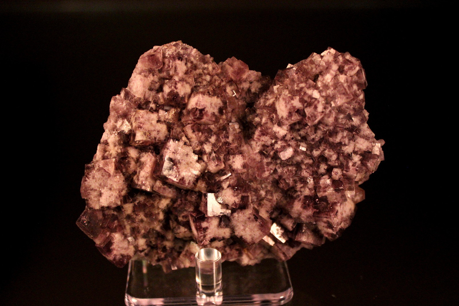 Fluorite, Quartz
90mm x 74mm x 24mm
(Autor: Don Lum)