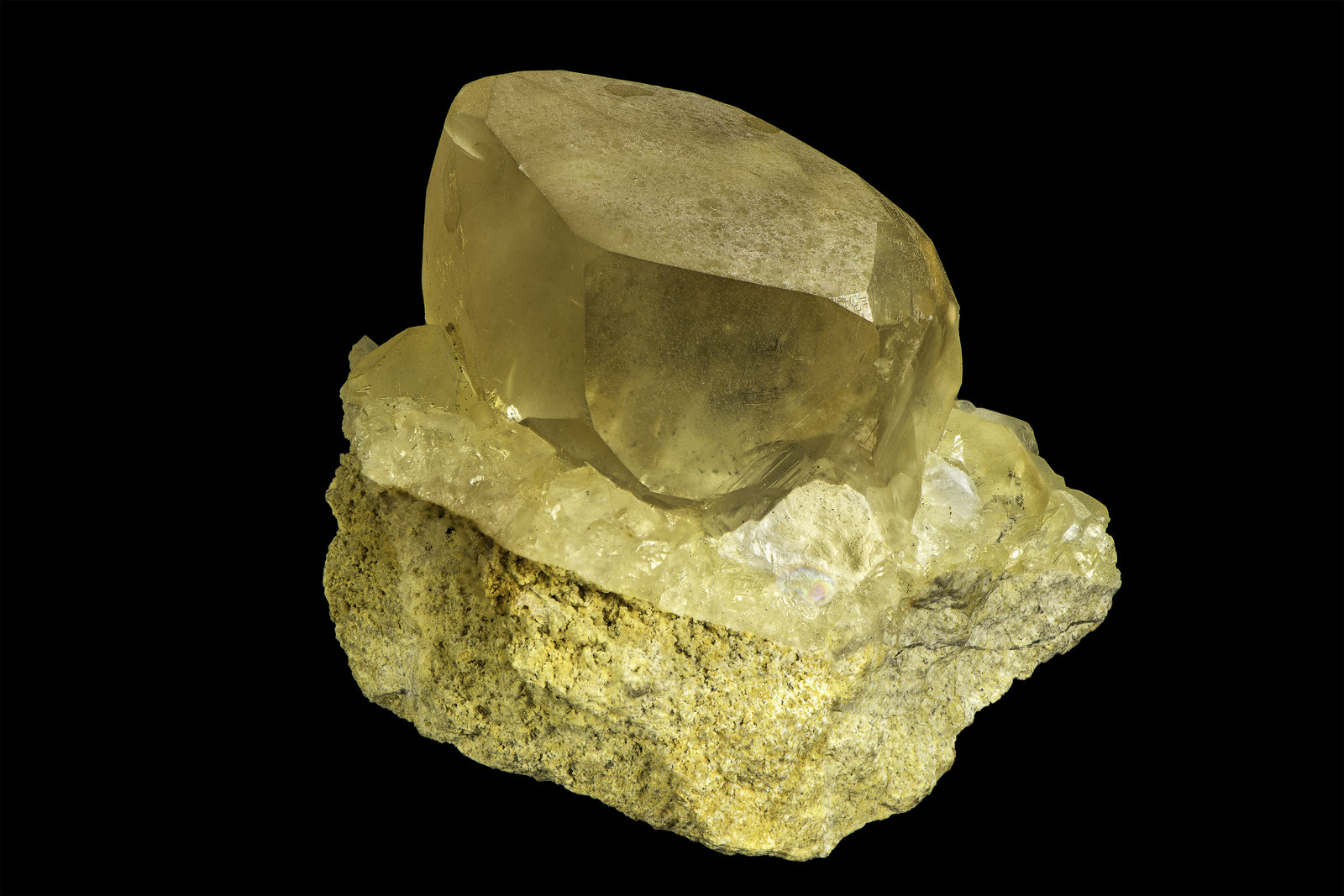 Calcite
40 x 34 x 25 mm
(Autor: Rob Schnerr)