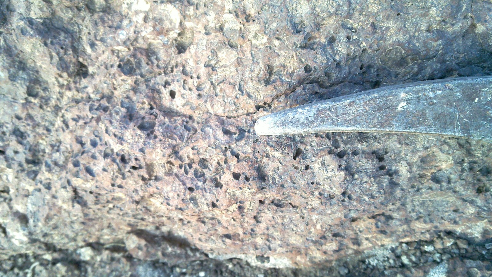 Andesite
cm
(Autor: Reyhane)