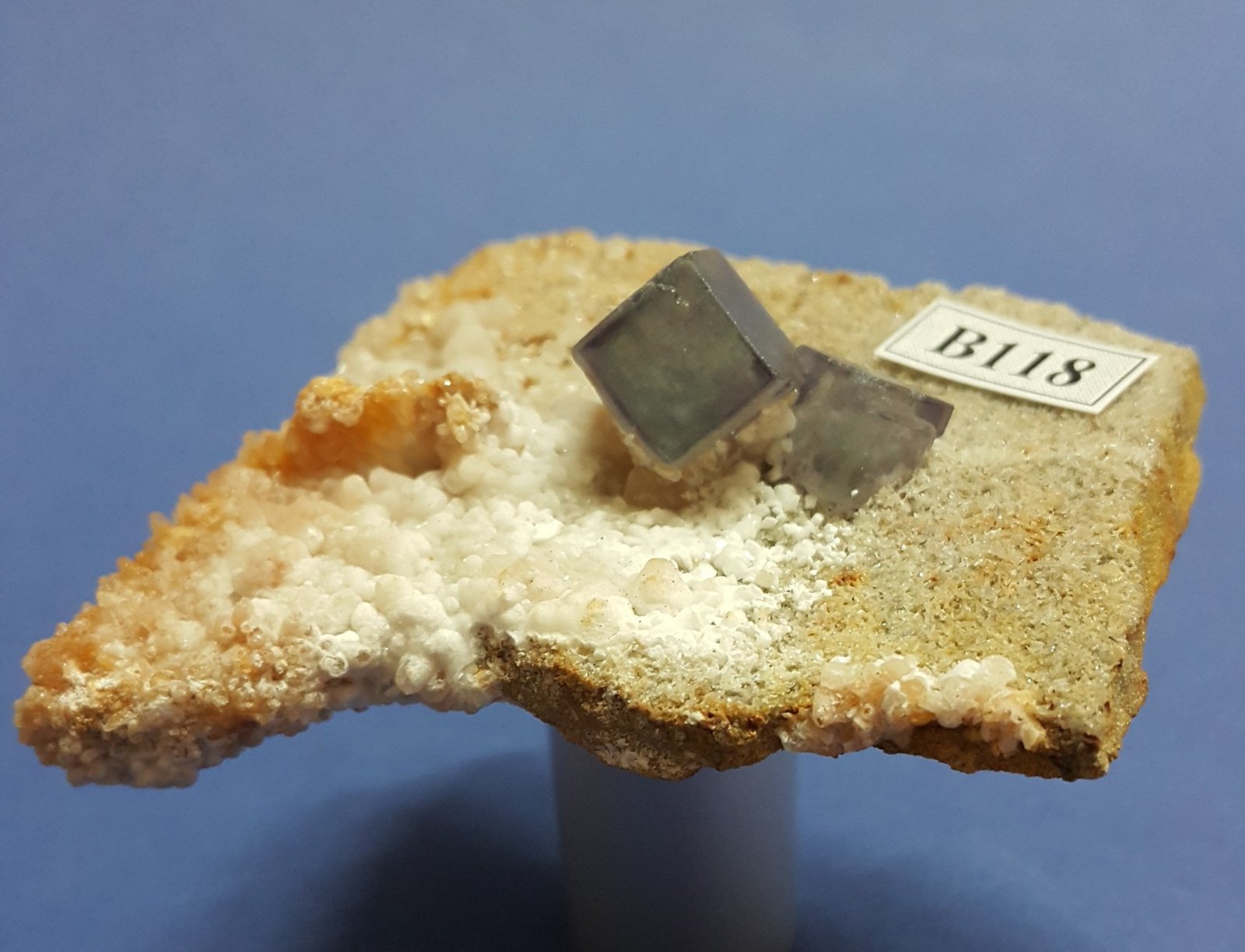 Fluorite
5.5 * 4 cm
(Autor: h.abbasi)