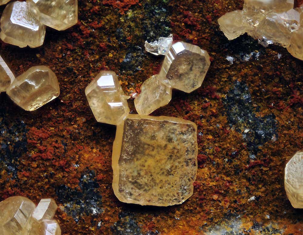 Wulfenite
FOV 2mm
(Autor: Carlos Pareja)