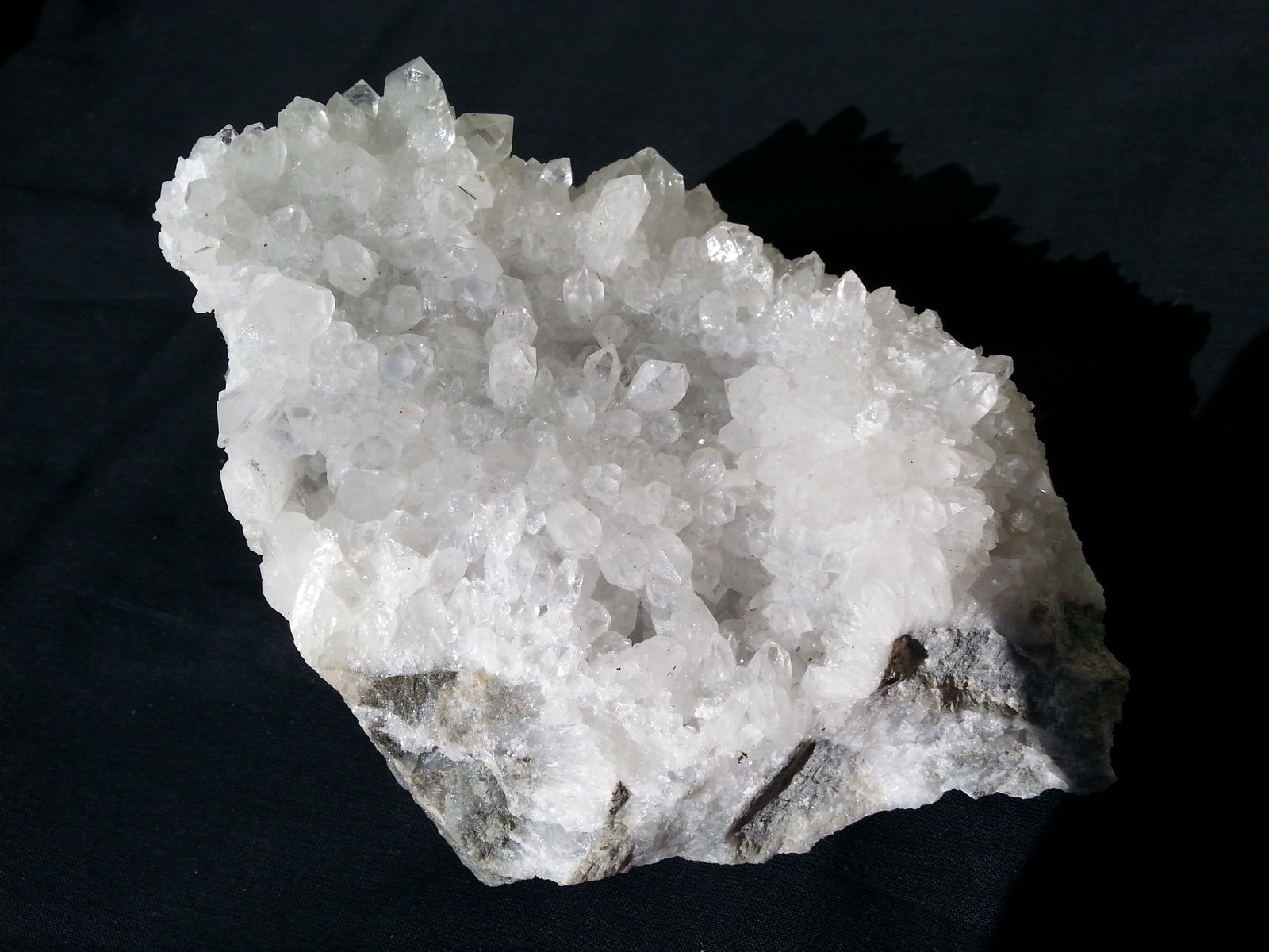 Quartz variety Rock Crystal
15 x 10 cm
(Autor: Volkmar Stingl)