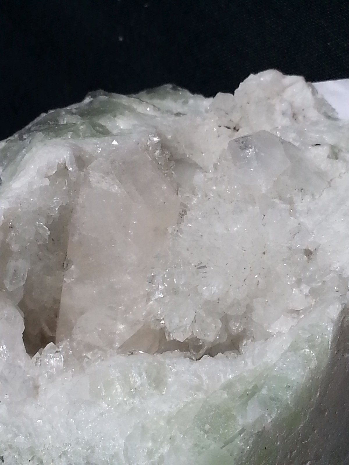 Calcite and Quartz
6 x 5 cm
(Autor: Volkmar Stingl)