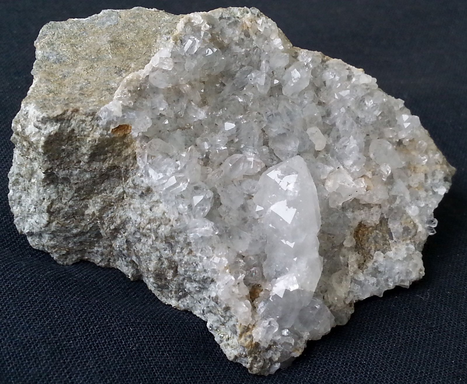 Quartz (variety Gwindel?)
(Autor: Volkmar Stingl)